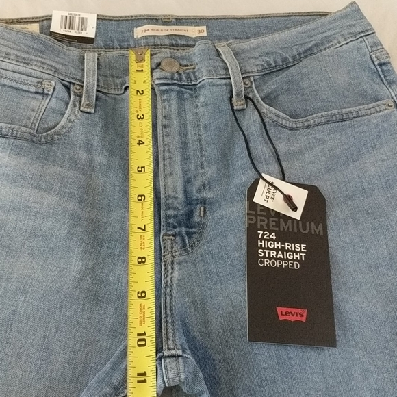 Levi's 724 High Rise Straight Leg Stretch Jeans - Picture 8 of 8